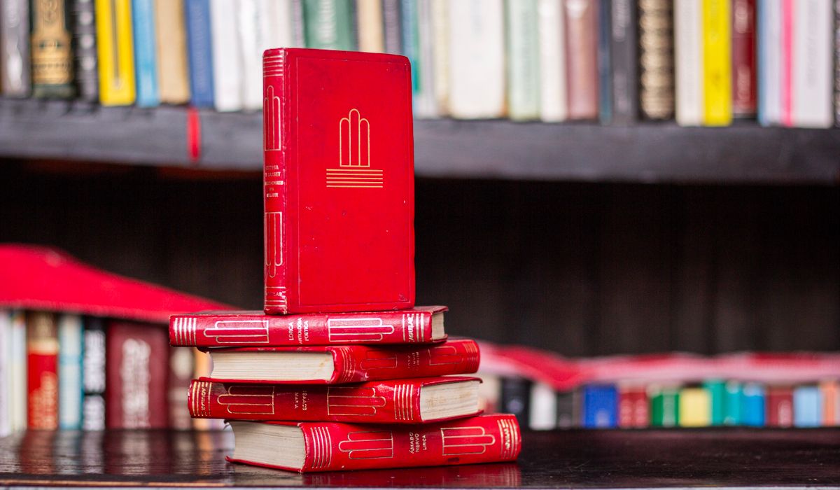 Interview with a Debut Novelist about Writing Routines